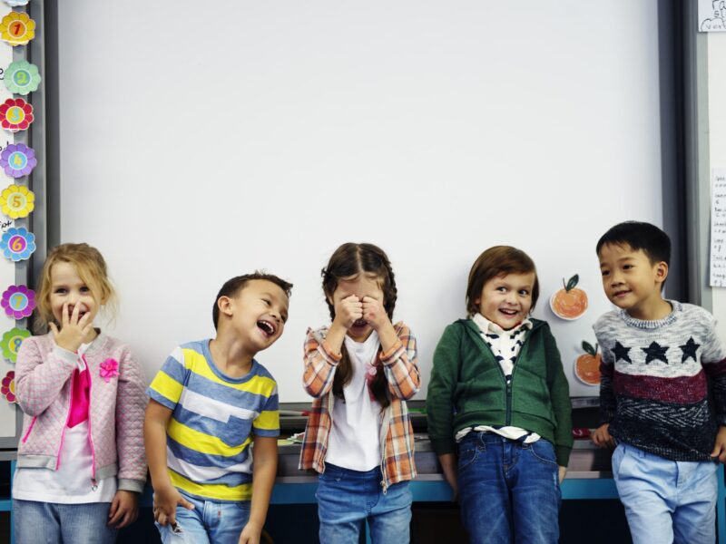happy-kids-elementary-school-min happy-kids-elementary-school-min